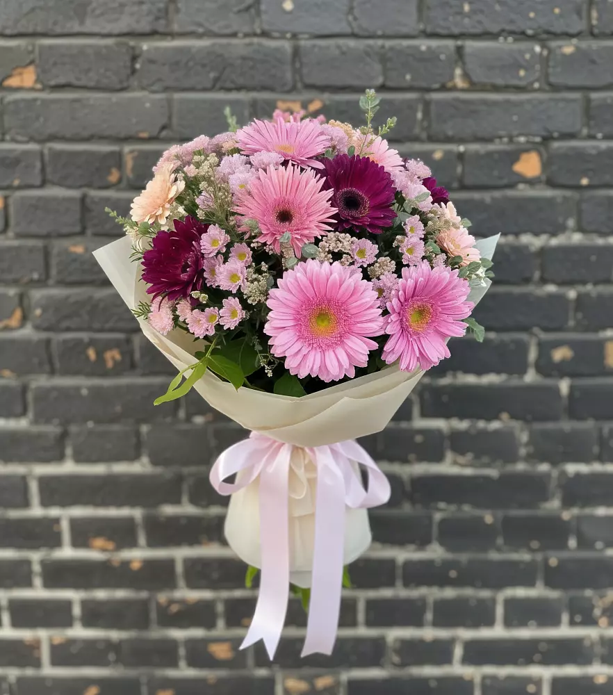 Букет цветов из: Герберы и Хризантемы в Заречный