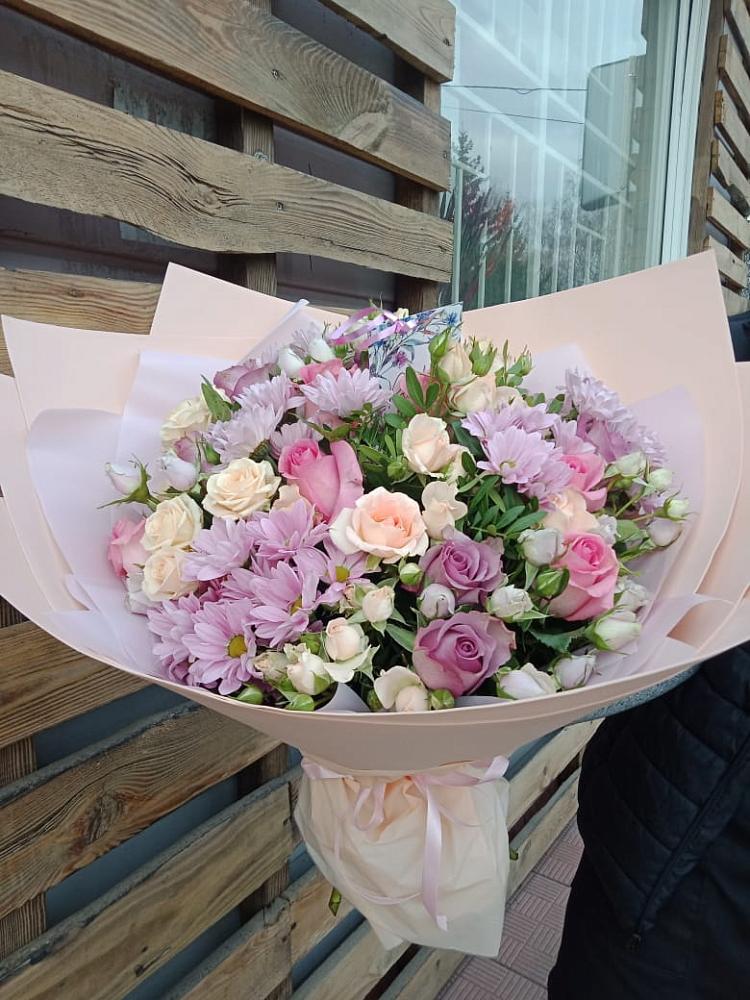 Букет цветов из: Розы и Хризантемы в Заречный