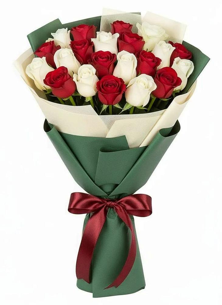 Букет Микс из красных и белых роз в Заречный