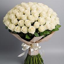 Букет 101 беля роза Белоснежка в Заречный