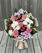 Букет цветов из:  Альстромерии, Гвоздики, Розы и Хризантемы в Заречный