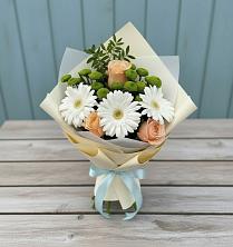 Букет цветов из:  Герберы, Розы и Хризантемы в Заречный