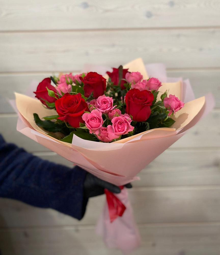 Букет цветов из: Розы в Заречный