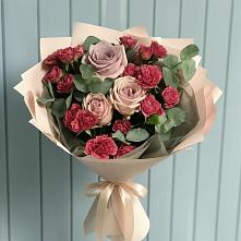 Букет цветов из:  Гвоздики и Розы в Заречный