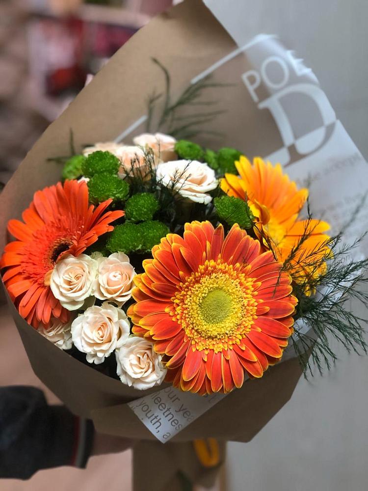 Букет цветов из: Герберы, Хризантемы и Розы в Заречный