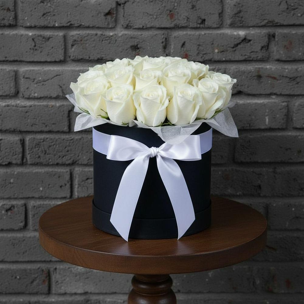 Цветочная композиция из Розы в шляпной коробке в Заречный