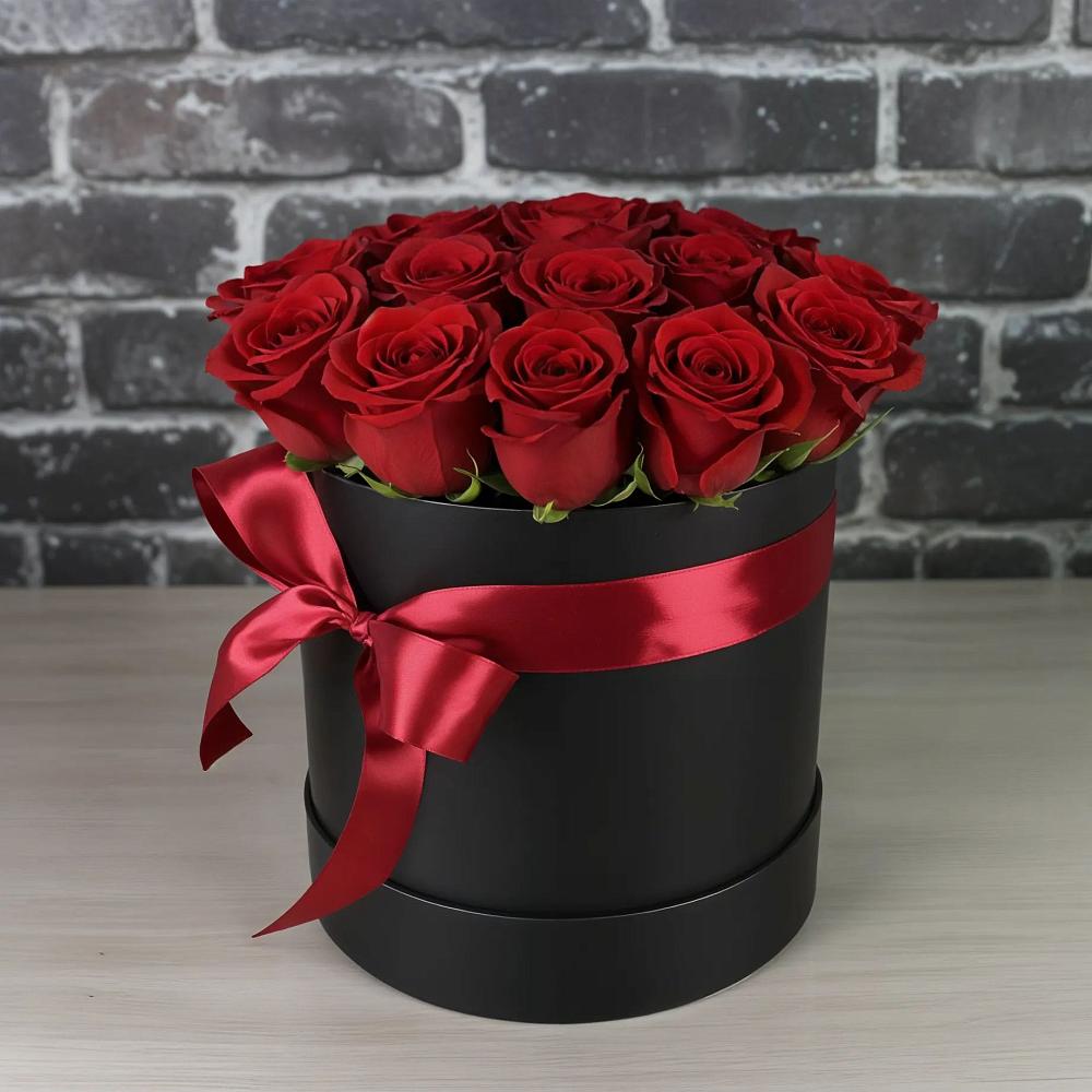 Цветочная композиция из Розы в шляпной коробке в Заречный